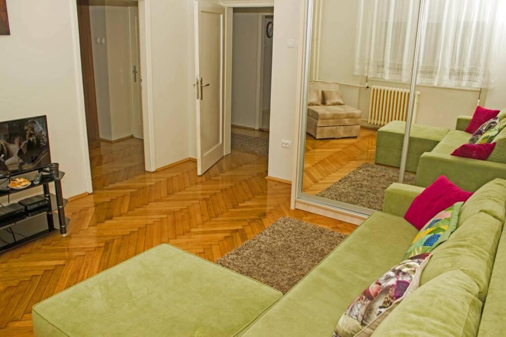 See U In Belgrade Exterior photo